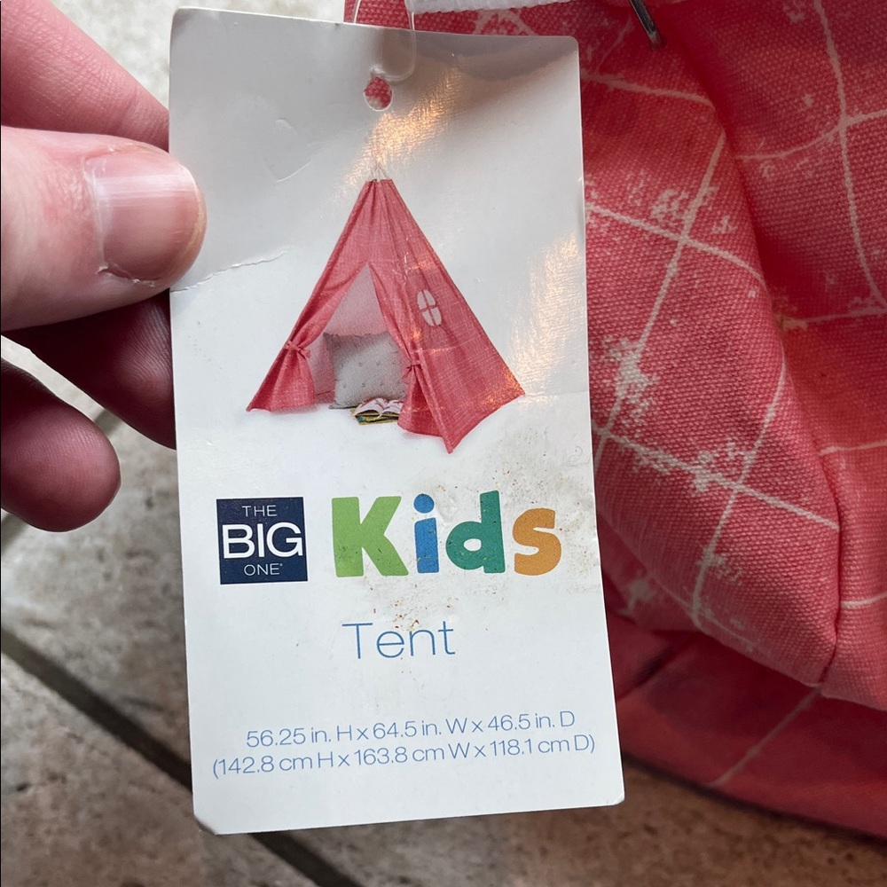 The Big One Kids Tent in Coral Checkered